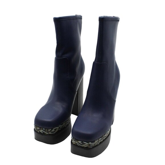 Guess - Picture 2 of 7